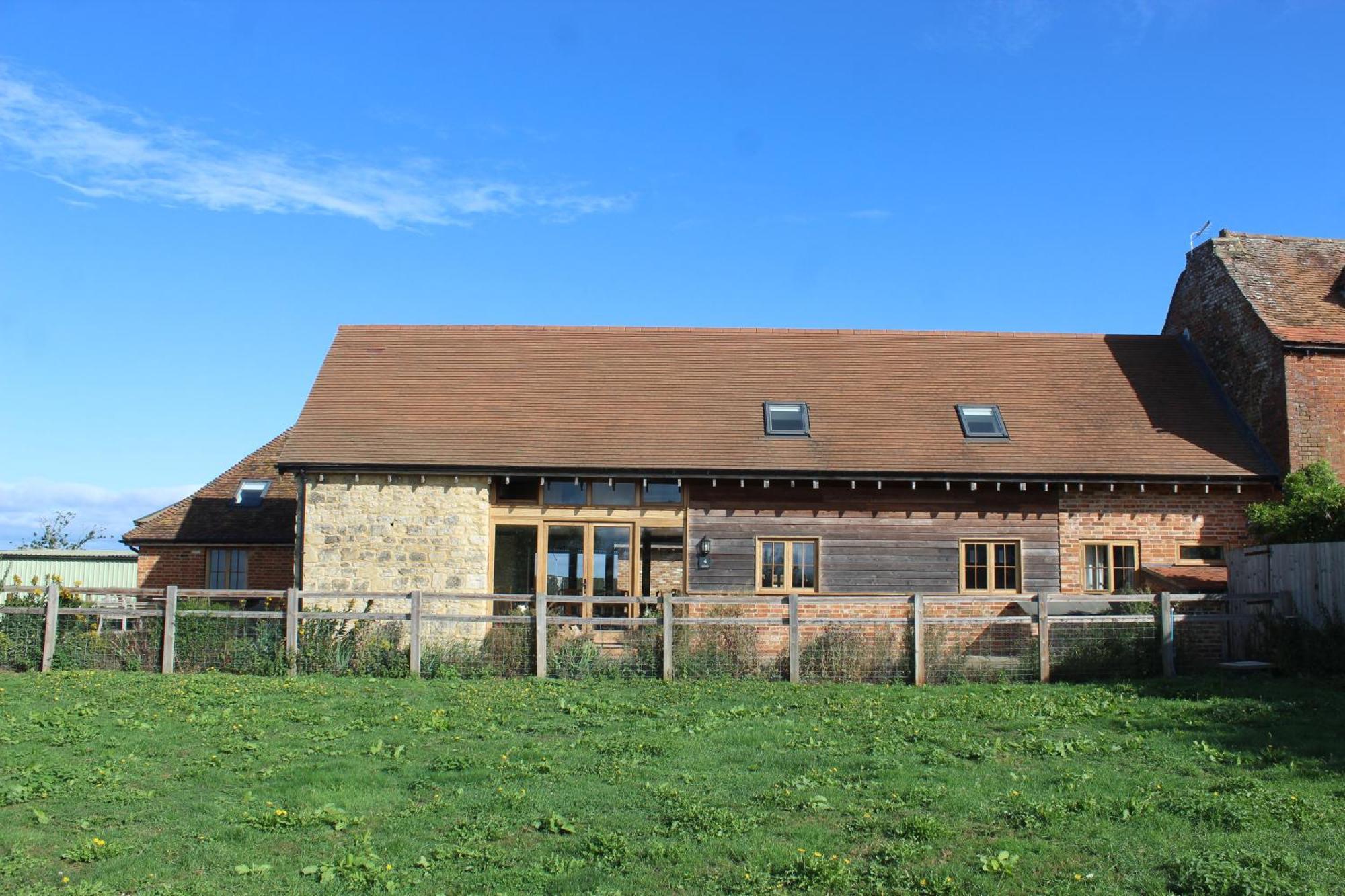 Parkfields Barns Self Catering Accommodation Бакингем Экстерьер фото
